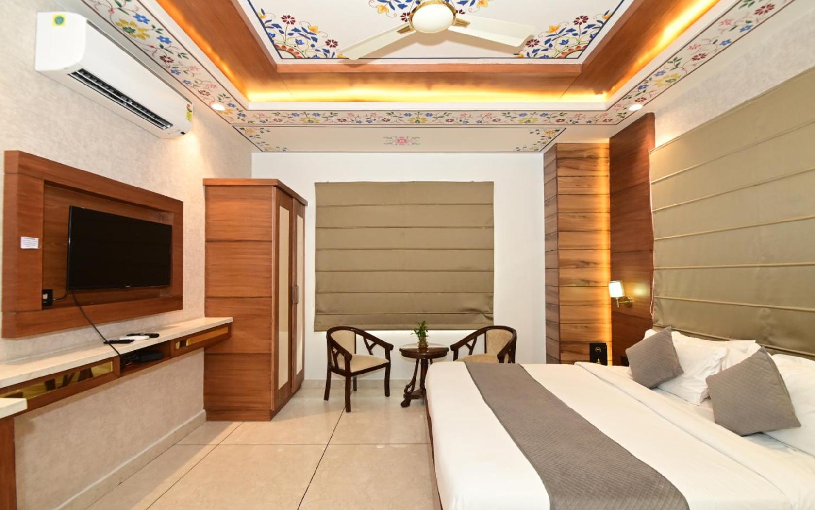 Hotel Rr 62-Jaipur City Centre Hotel Εξωτερικό φωτογραφία