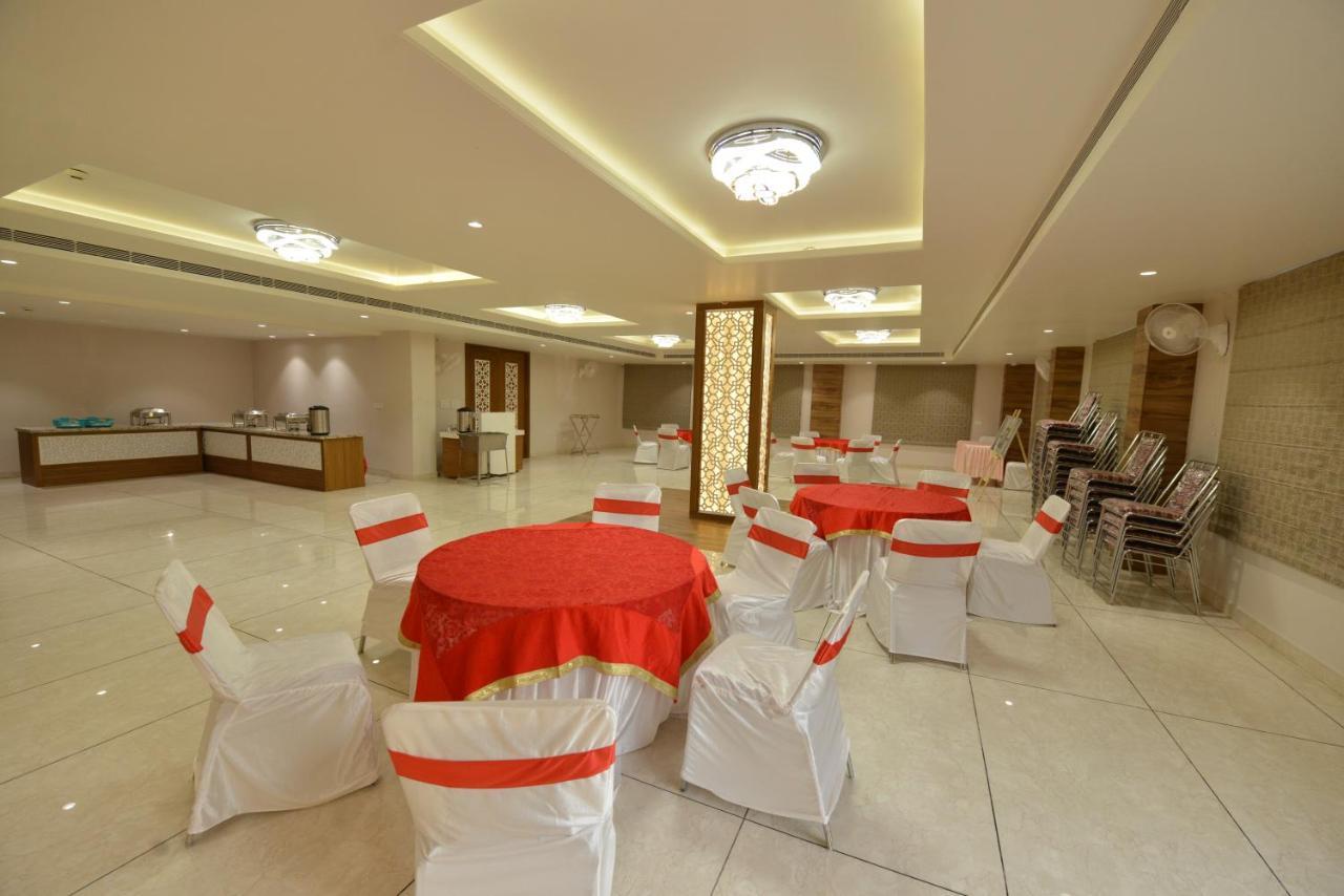 Hotel Rr 62-Jaipur City Centre Hotel Εξωτερικό φωτογραφία
